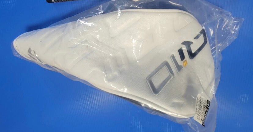 Taylormade Qi 10 Driver 10.5 * SR TM blue with Cover 90% new